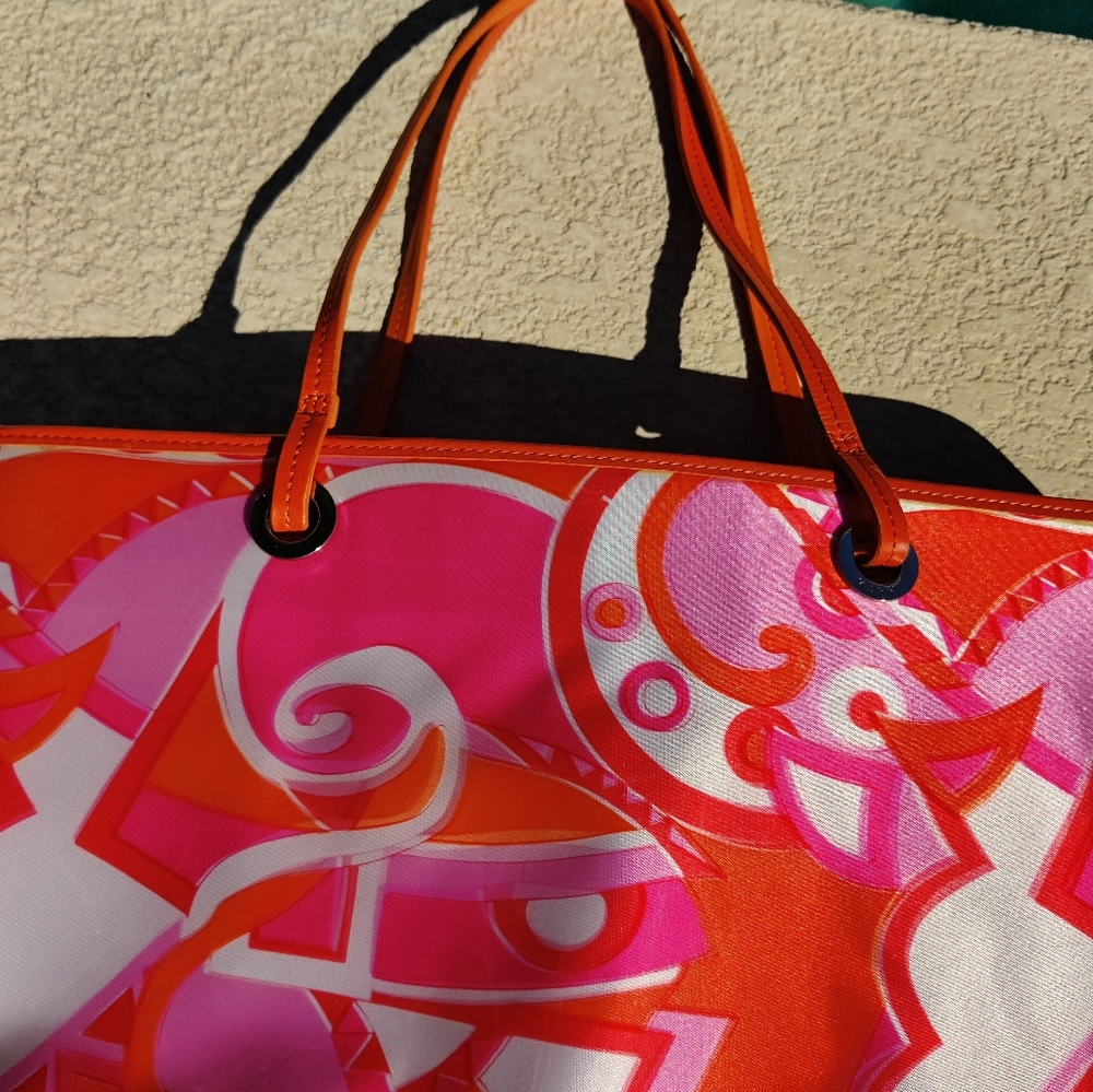 Max New York abstract pattern purse - Picture 3 of 16
